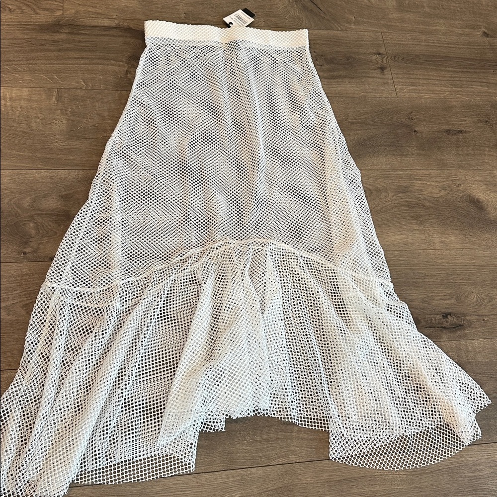 Kendall & Kylie swimsuit with matching skirt coverup - Picture 9 of 11
